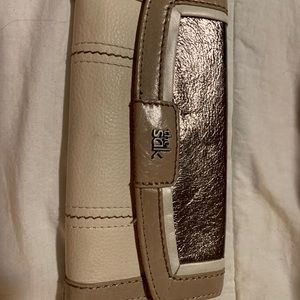 The Sak wallet